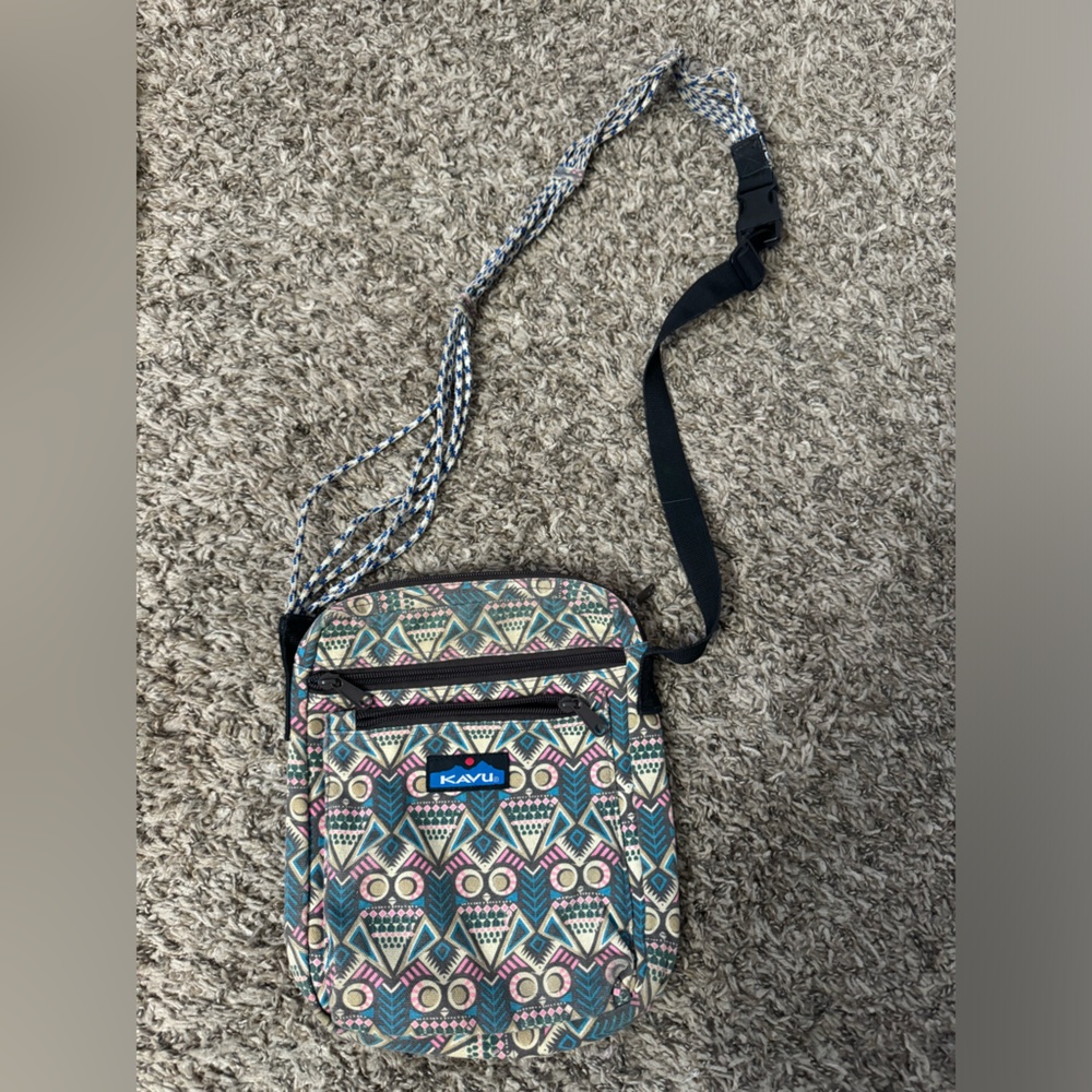 Kavu Owl Crossbody Bag